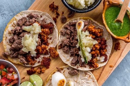 Tacos - Frijol, Arrachera, Chorizo, Bisteck, Barbacoa, Chicharron ó Guisado 